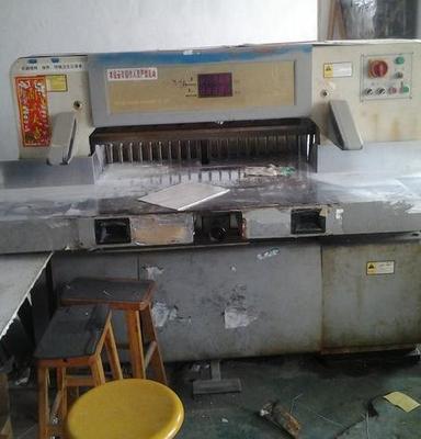 廣東閑置印刷設(shè)備高效處理指南 以華岳切紙機(jī)為例